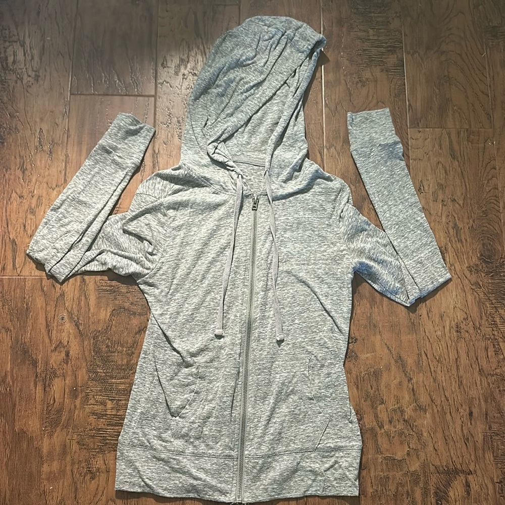 Very cute Aeropostale jacket. Good for a cover jacket.